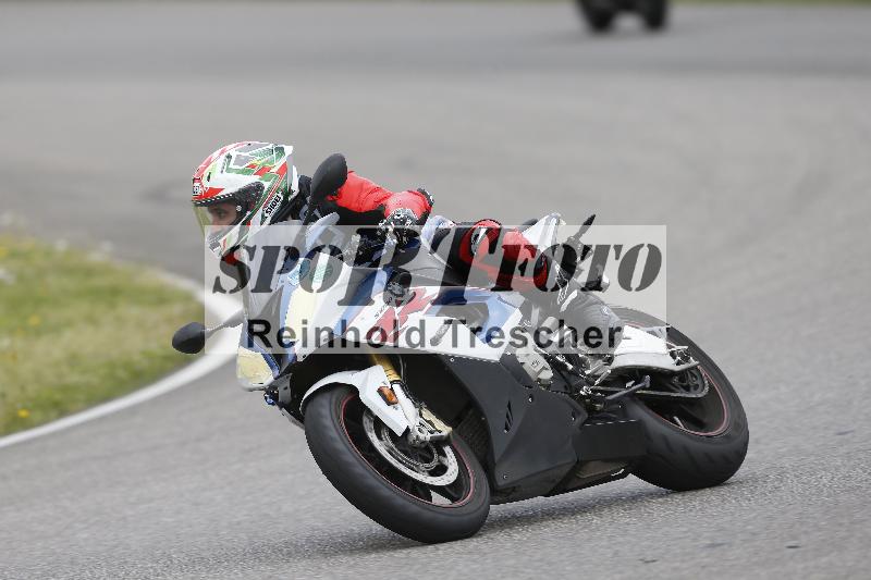 /09 19.04.2026  Caremotion get faster ADR/Gruppe gruen/9